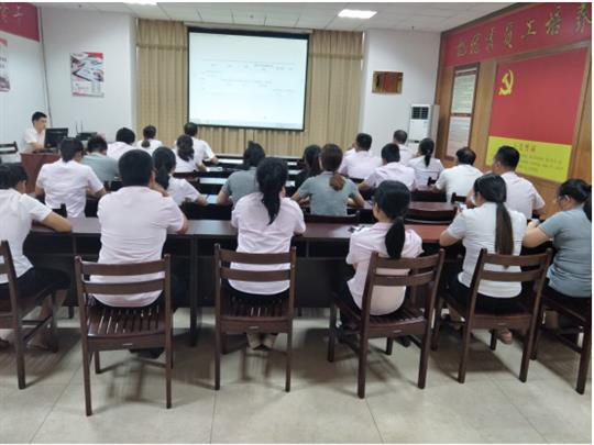 玩球体育集团有限公司
顺利开展2019年工程系列 职称申报培训会